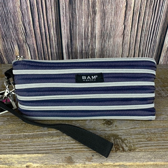 Bam Bags ‘Silver Jean MB1030’ Blue Denim & Zipper Wristlet- NWT 8” X 4” - Picture 1 of 6